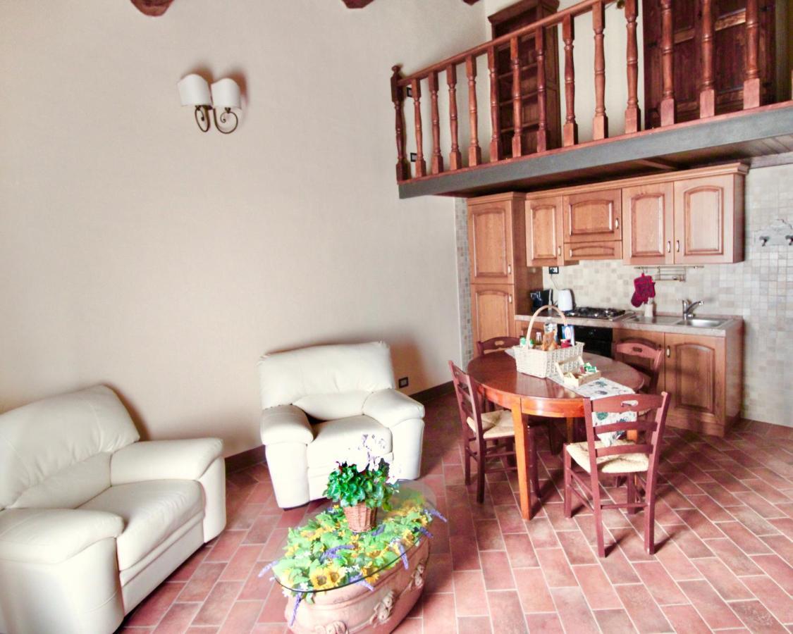 Il Rifugio Del Falconiere Совичиле Екстериор снимка